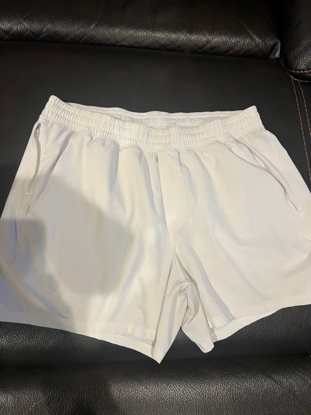 Lululemon men’s pace breaker shorts